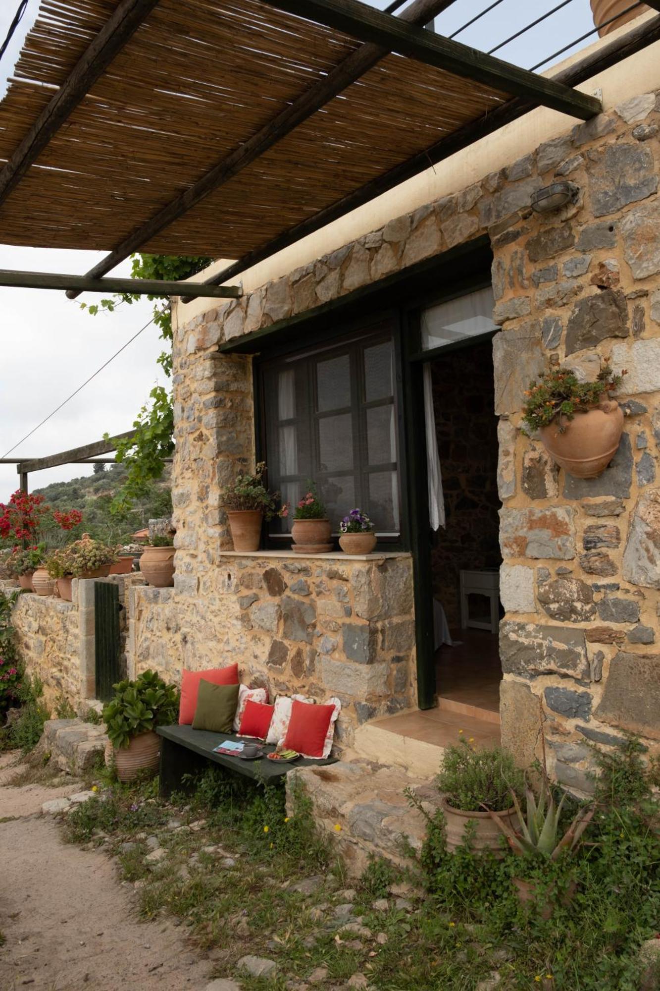 Orgon Farm Traditional Houses Apostoli Exterior photo