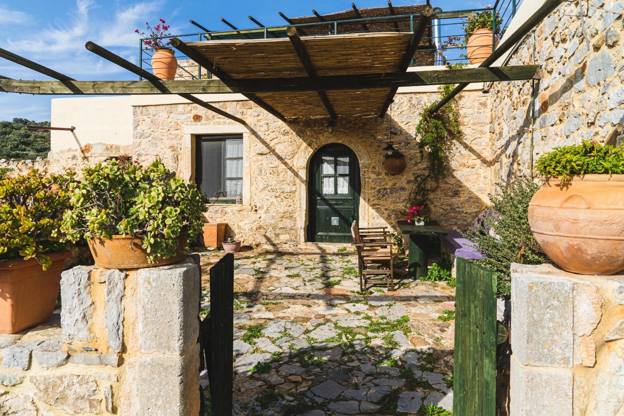 Orgon Farm Traditional Houses Apostoli Exterior photo